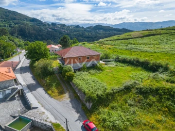 Moradia T0 para Venda em Sande, Vilarinho, Barros e Gomide