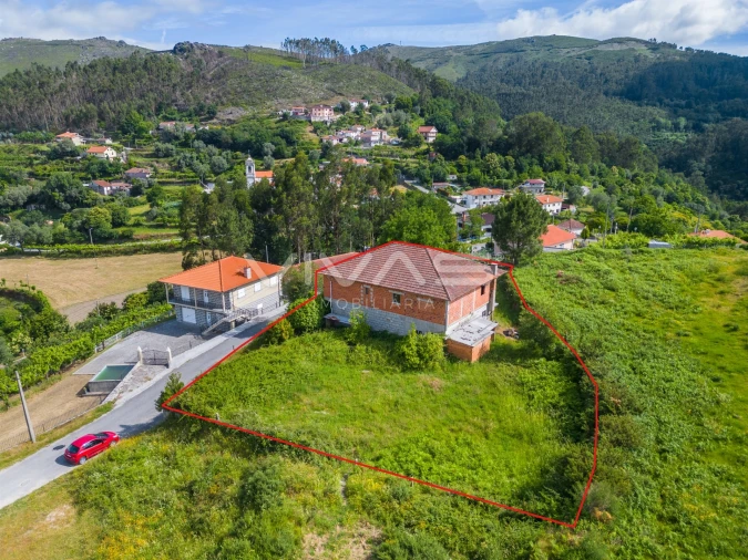Moradia T0 para Venda em Sande, Vilarinho, Barros e Gomide Foto 4