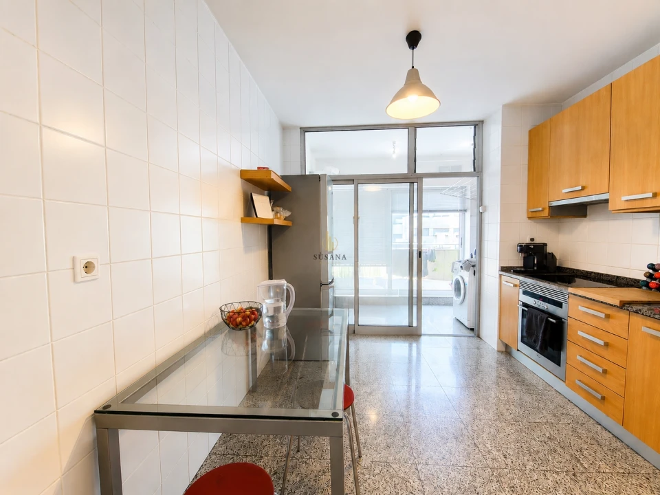 Apartamento T1 para Venda em Viseu Foto 5