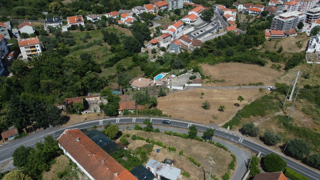 Terreno Misto para Venda em Covilhã e Canhoso Foto 9