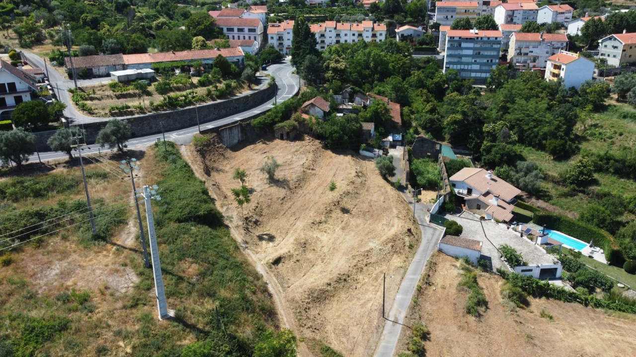 Terreno Misto para Venda em Covilhã e Canhoso Foto 4