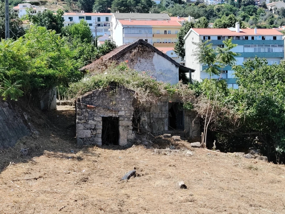 Terreno Misto para Venda em Covilhã e Canhoso Foto 11