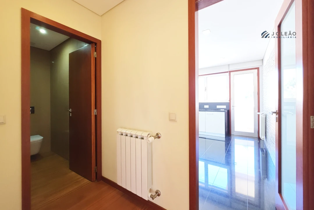 Moradia T3 para Venda em Custóias, Leça do Balio e Guifões Foto 4