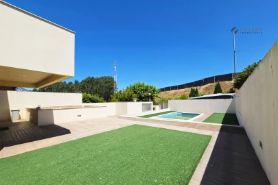 Moradia T3 para Venda em Custóias, Leça do Balio e Guifões