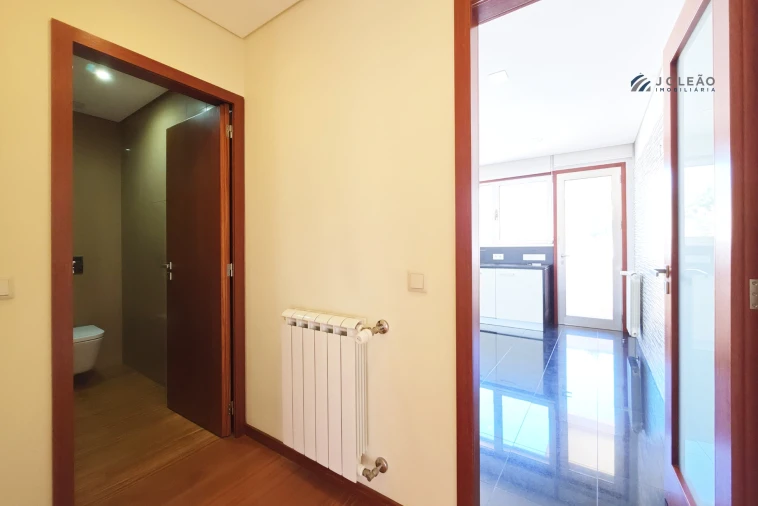Moradia T3 para Venda em Custóias, Leça do Balio e Guifões Foto 4