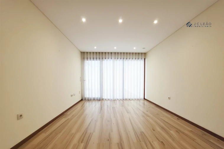 Moradia T3 para Venda em Custóias, Leça do Balio e Guifões Foto 32