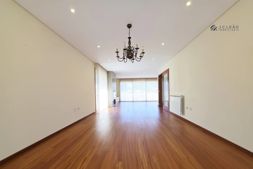 Moradia T3 para Venda em Custóias, Leça do Balio e Guifões Foto 2