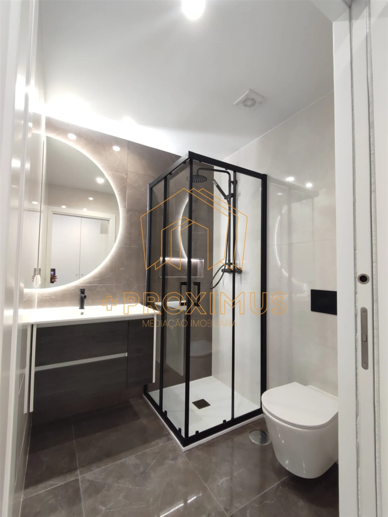 Apartamento T3 para Venda em Tavarede Foto 5