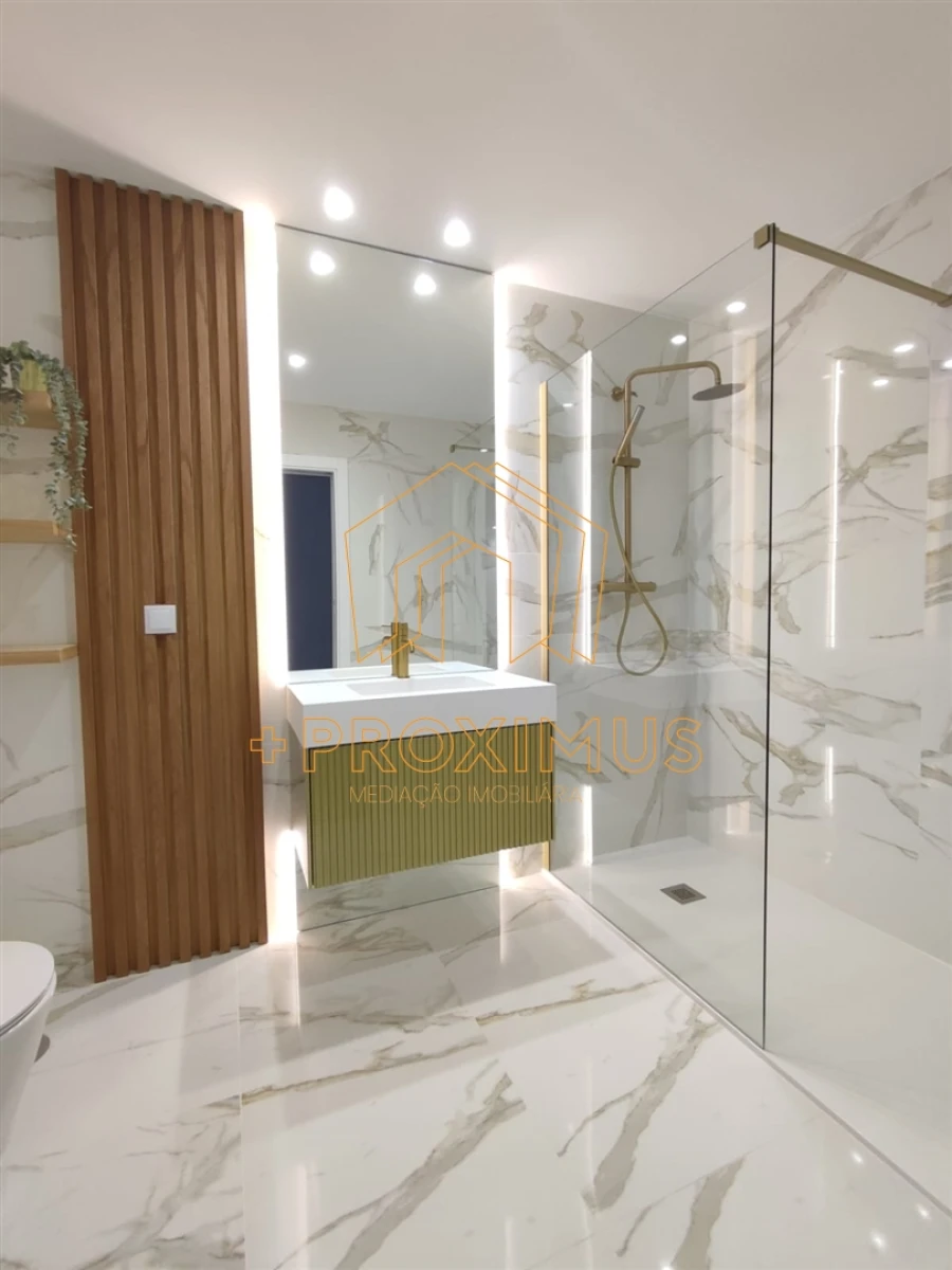 Apartamento T3 para Venda em Tavarede Foto 11