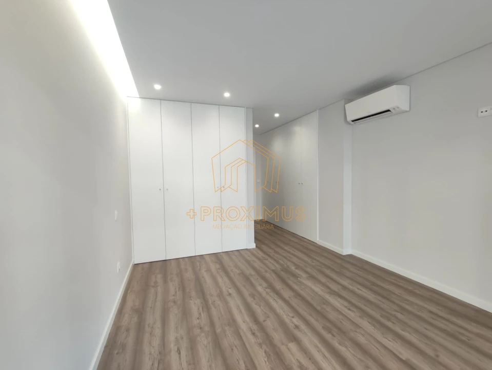 Apartamento T3 para Venda em Tavarede Foto 1