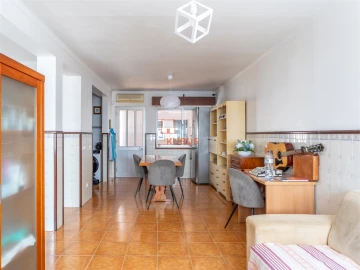 Moradia T4 para Venda em Riachos