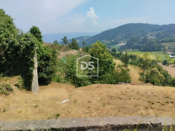 Moradia T2 para Venda em Freixo de Cima e de Baixo