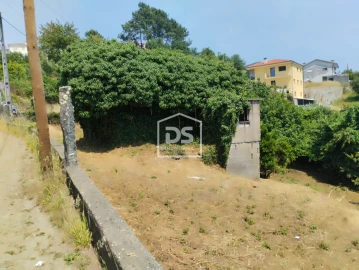 Moradia T2 para Venda em Freixo de Cima e de Baixo