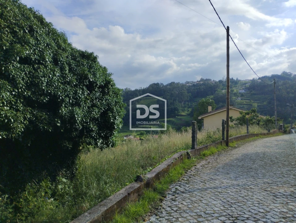 Moradia T2 para Venda em Freixo de Cima e de Baixo Foto 1