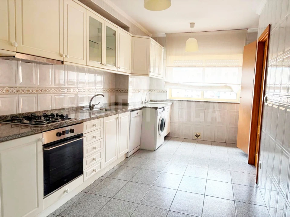 Apartamento T4 para Venda em São Vitor (Braga) Foto 3