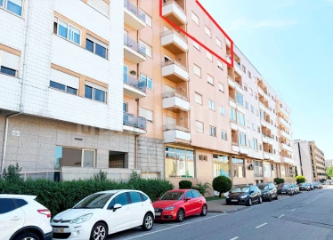 Apartamento T4 para Venda em São Vitor (Braga)