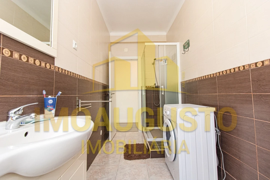 Apartamento T3 para Venda em Guarda Foto 13