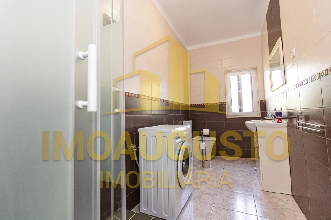 Apartamento T3 para Venda em Guarda Foto 14