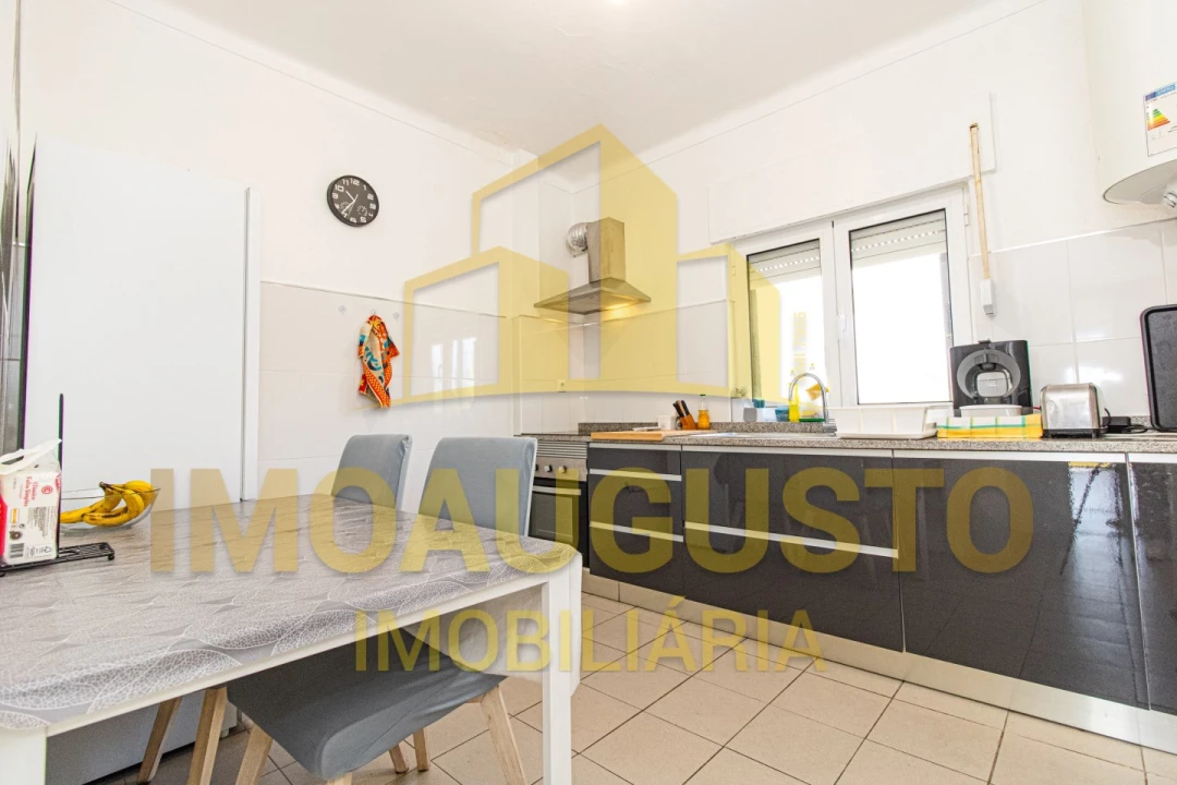 Apartamento T3 para Venda em Guarda Foto 1