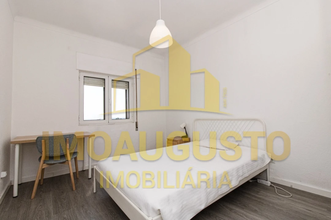 Apartamento T3 para Venda em Guarda Foto 12