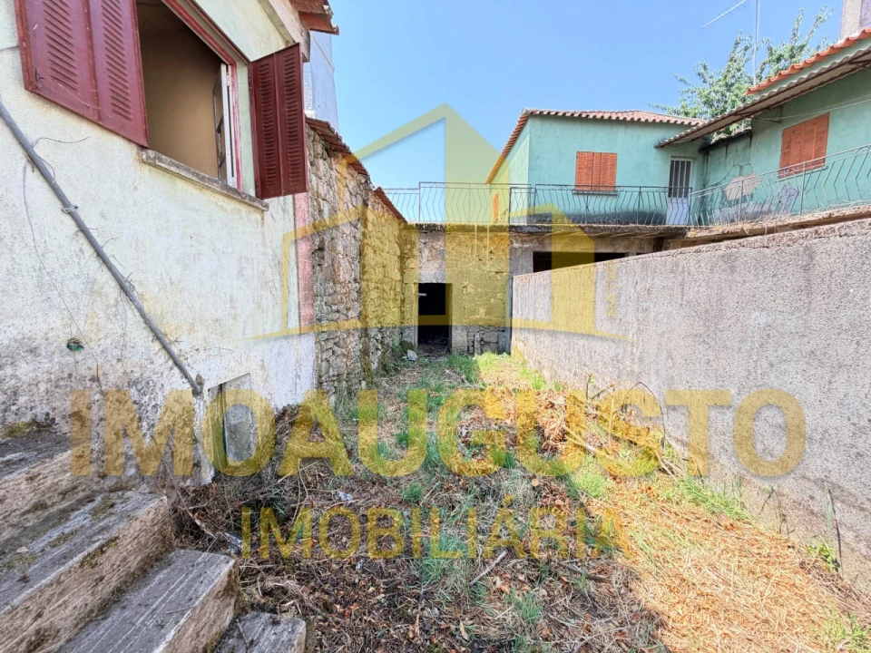 Moradia T2 para Venda em Pousafoles do Bispo, Pena Lobo e Lomba Foto 14