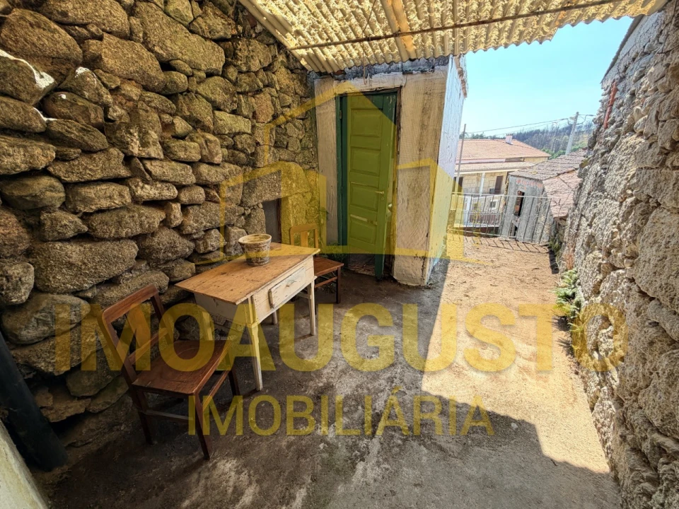 Moradia T2 para Venda em Pousafoles do Bispo, Pena Lobo e Lomba Foto 22