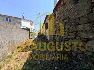 Moradia T2 para Venda em Pousafoles do Bispo, Pena Lobo e Lomba