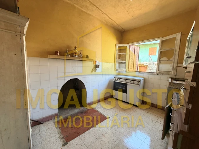 Moradia T2 para Venda em Pousafoles do Bispo, Pena Lobo e Lomba Foto 3