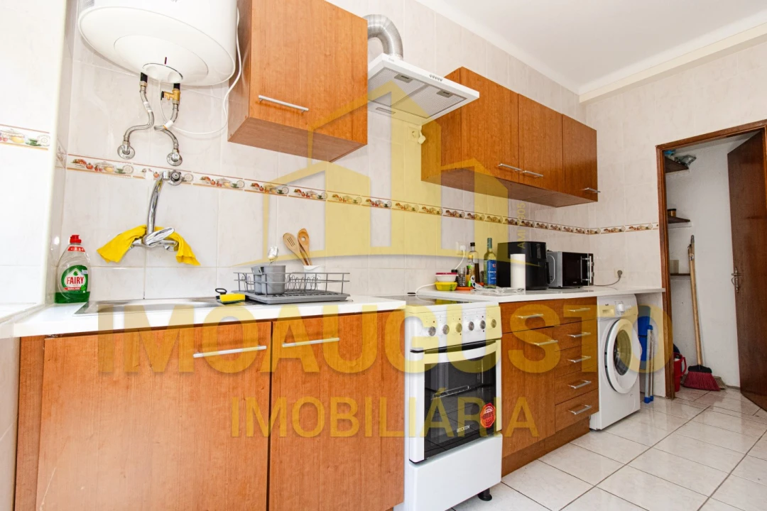 Apartamento T3 para Venda em Guarda Foto 3