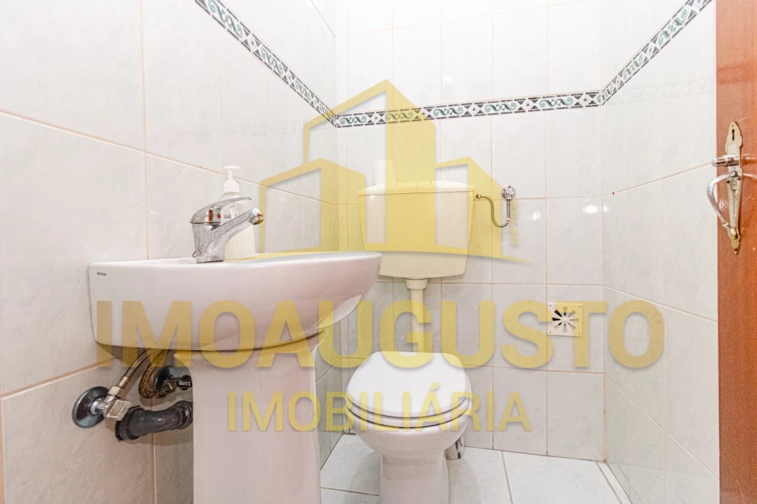 Apartamento T3 para Venda em Guarda Foto 12