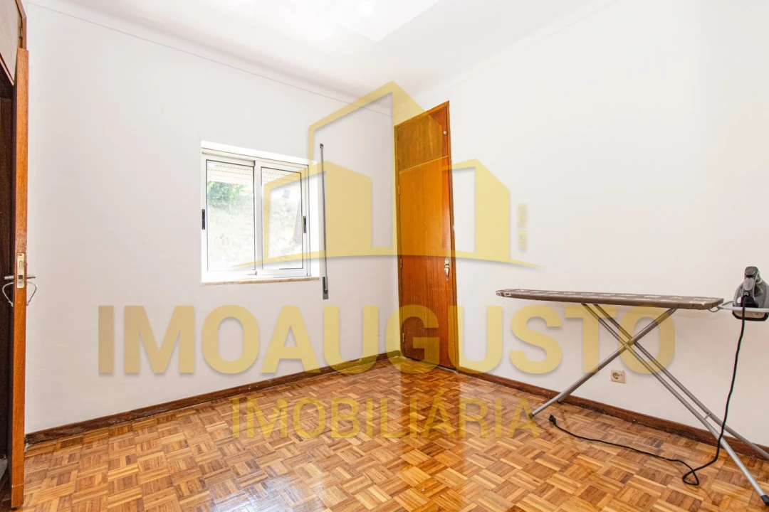 Apartamento T3 para Venda em Guarda Foto 14