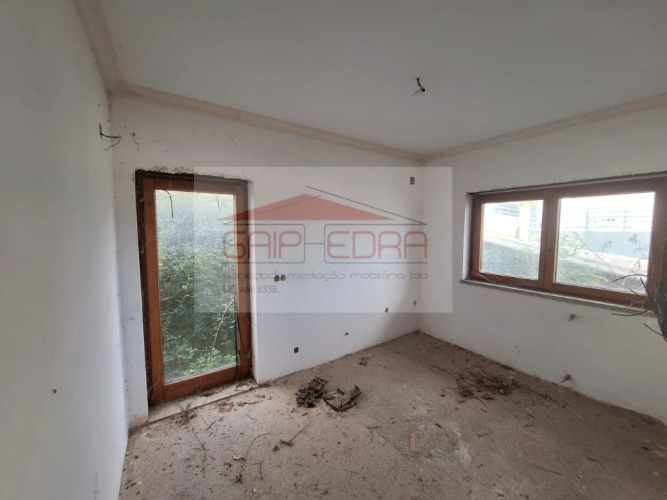 Moradia T5 para Venda em Tortosendo Foto 22