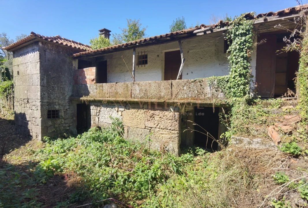 Moradia T2 para Venda em Sopo Foto 1