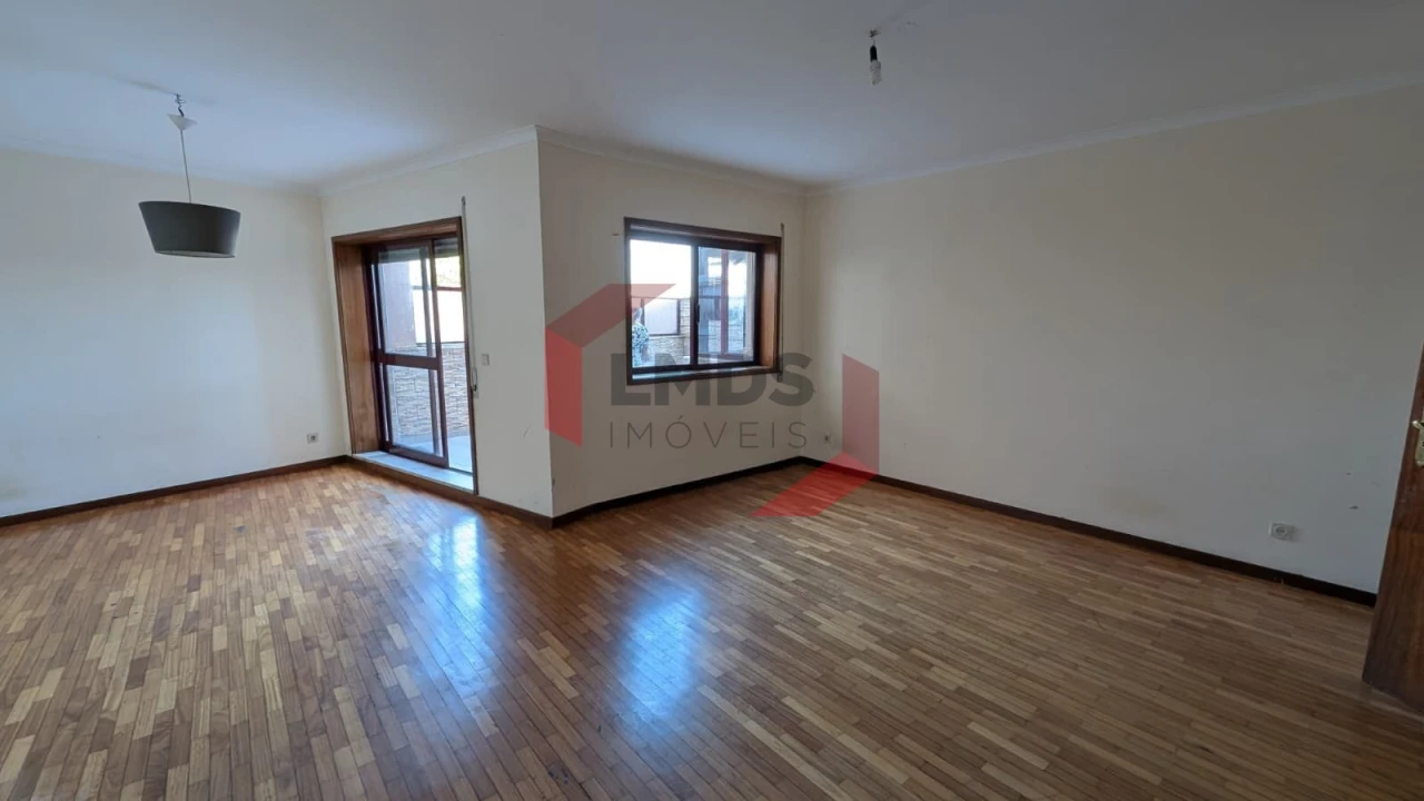 Apartamento T2 para Venda em Aldoar, Foz do Douro e Nevogilde Foto 12
