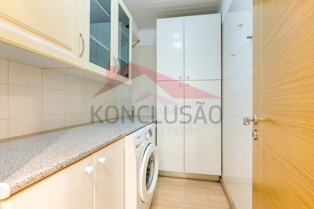 Apartamento T3 para Venda em Vila Franca de Xira Foto 10
