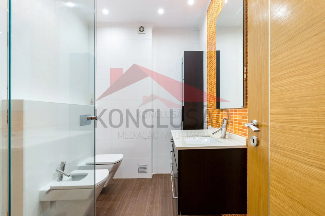 Apartamento T3 para Venda em Vila Franca de Xira Foto 12