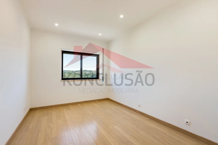 Apartamento T3 para Venda em Vila Franca de Xira Foto 14