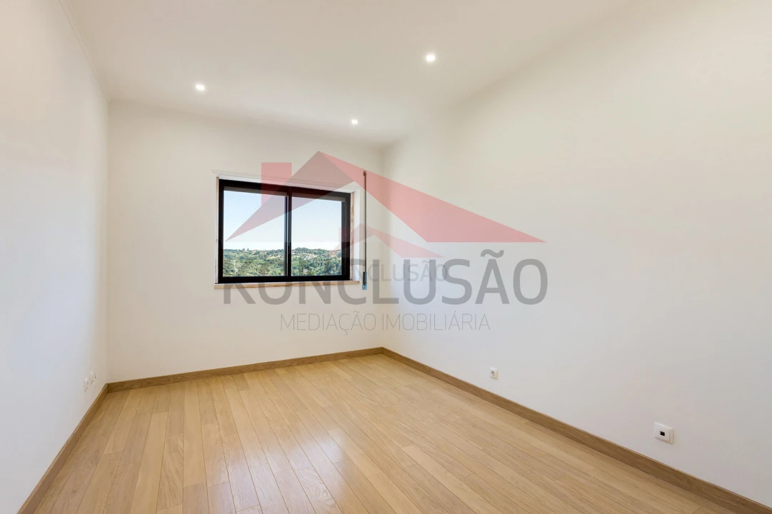 Apartamento T3 para Venda em Vila Franca de Xira Foto 14