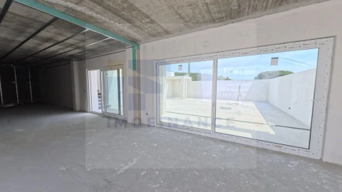Moradia T4 para Venda em Atouguia da Baleia