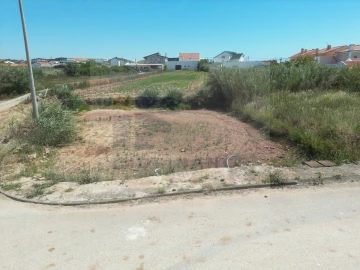 Terreno para Venda em Atouguia da Baleia