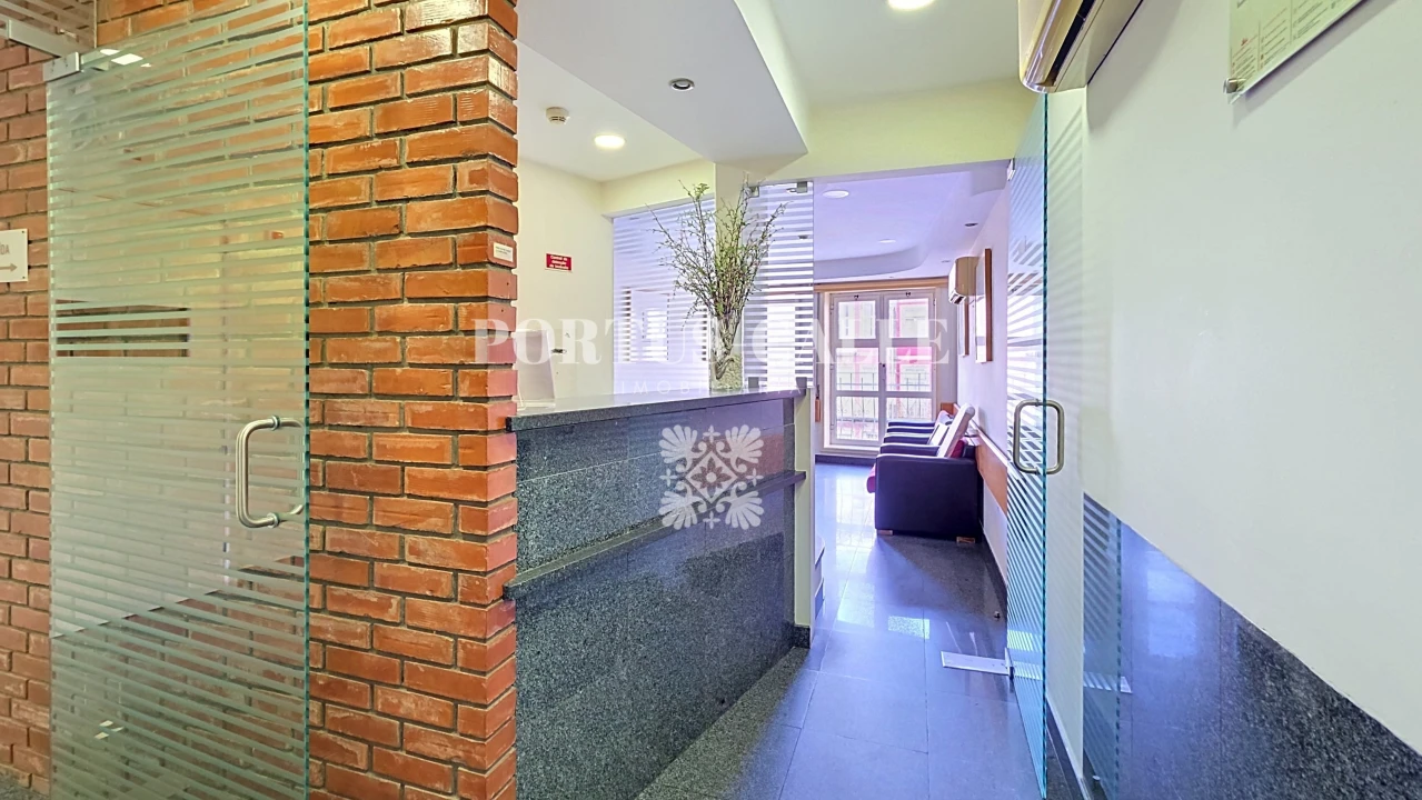 Apartamento T5 para Venda em Penafiel Foto 2