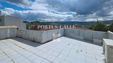 Apartamento T5 para Venda em Penafiel