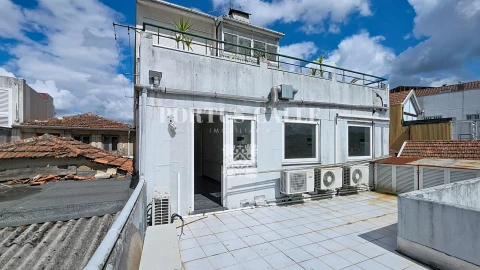 Apartamento T5 para Venda em Penafiel
