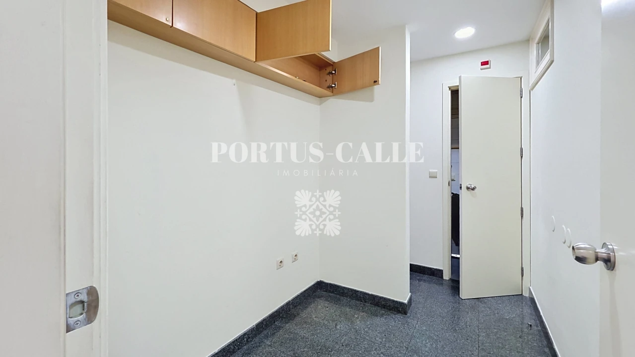Apartamento T5 para Venda em Penafiel Foto 14