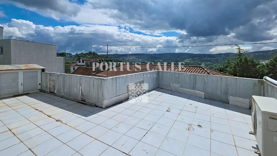 Apartamento T5 para Venda em Penafiel Foto 17