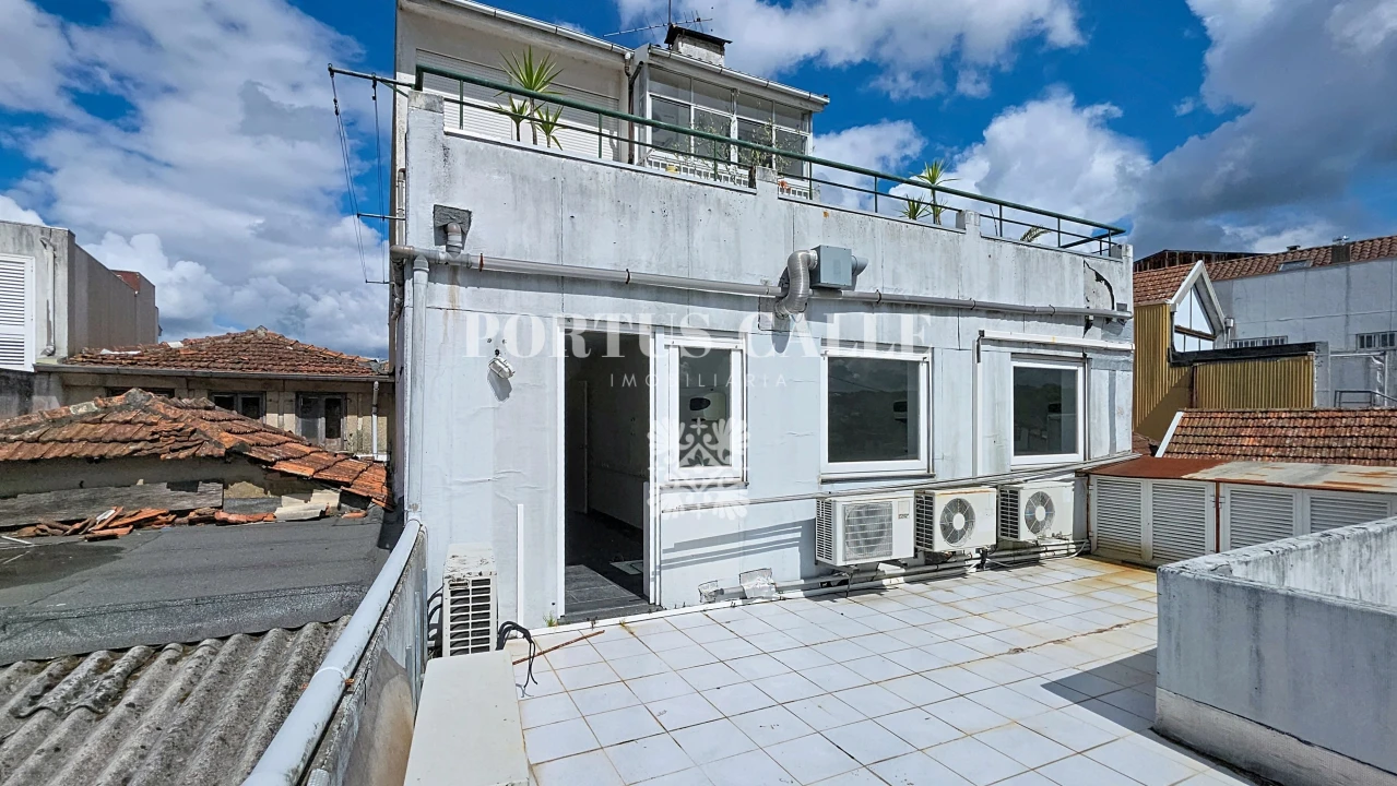 Apartamento T5 para Venda em Penafiel Foto 15