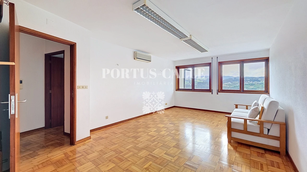 Apartamento T2 para Venda em Penafiel Foto 1