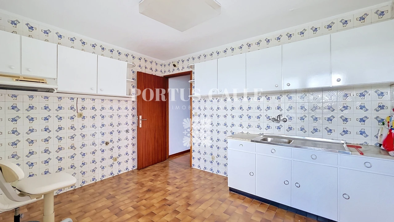 Apartamento T2 para Venda em Penafiel Foto 11