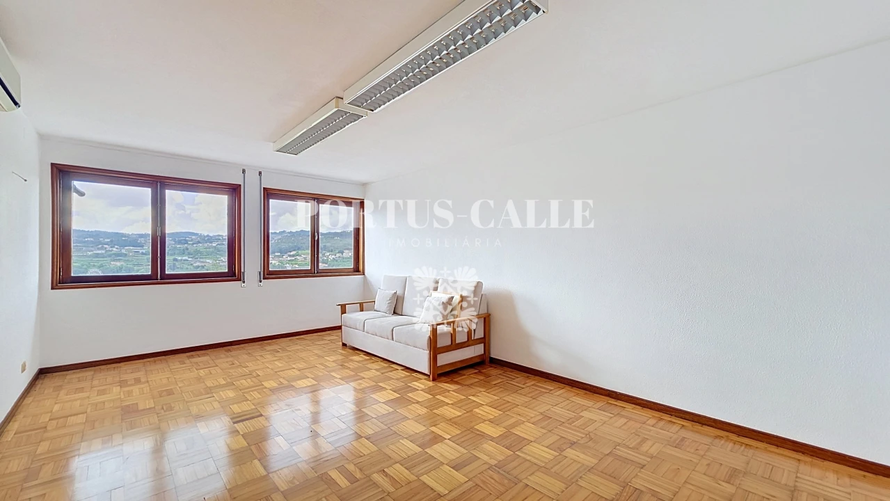 Apartamento T2 para Venda em Penafiel Foto 4
