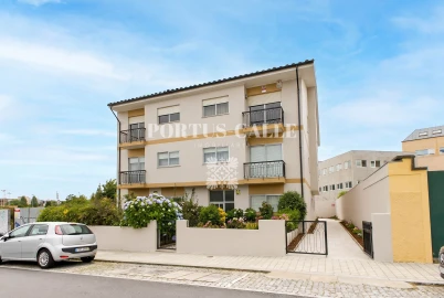 Apartamento T4 para Venda em Paranhos